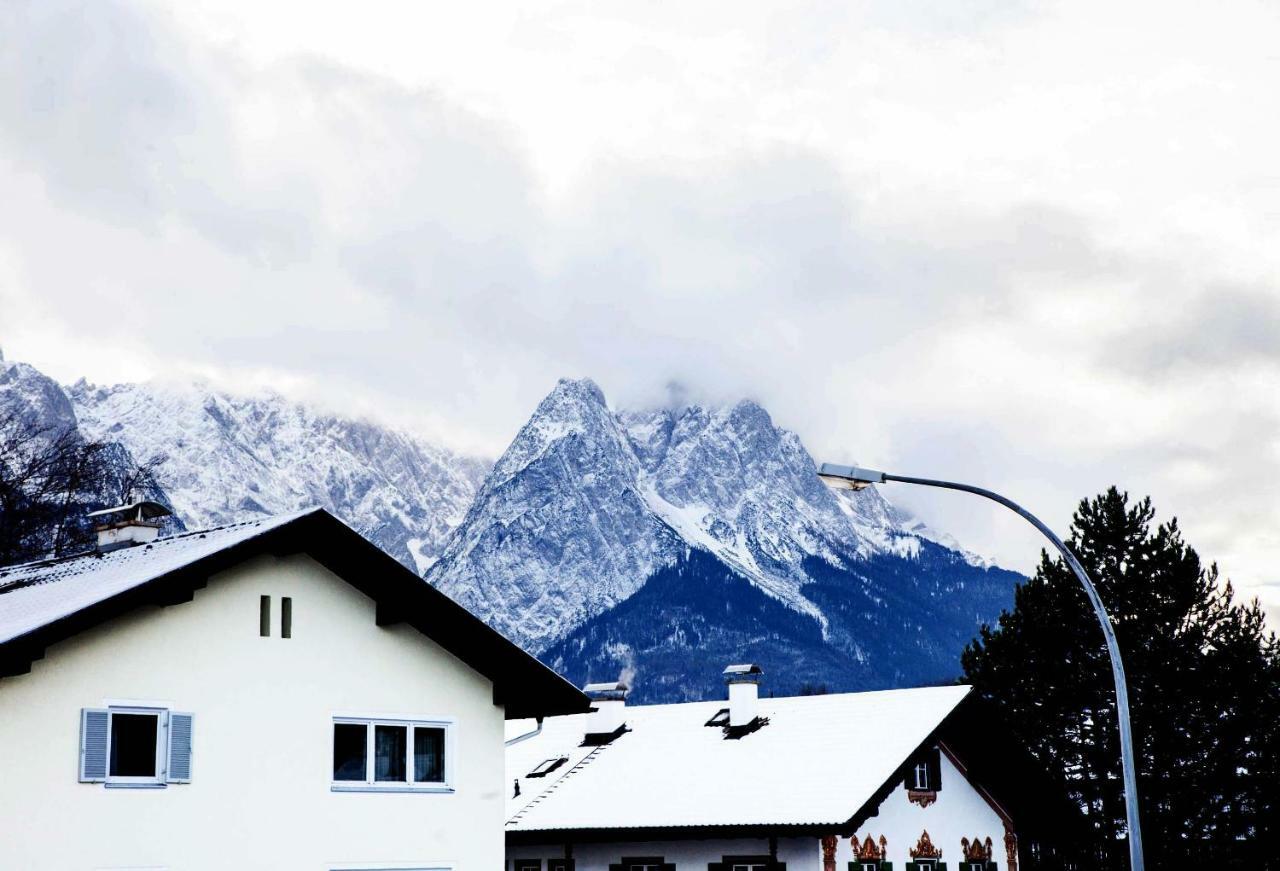 Ferienhaus Butterfly Garmisch-Partenkirchen Exteriör bild